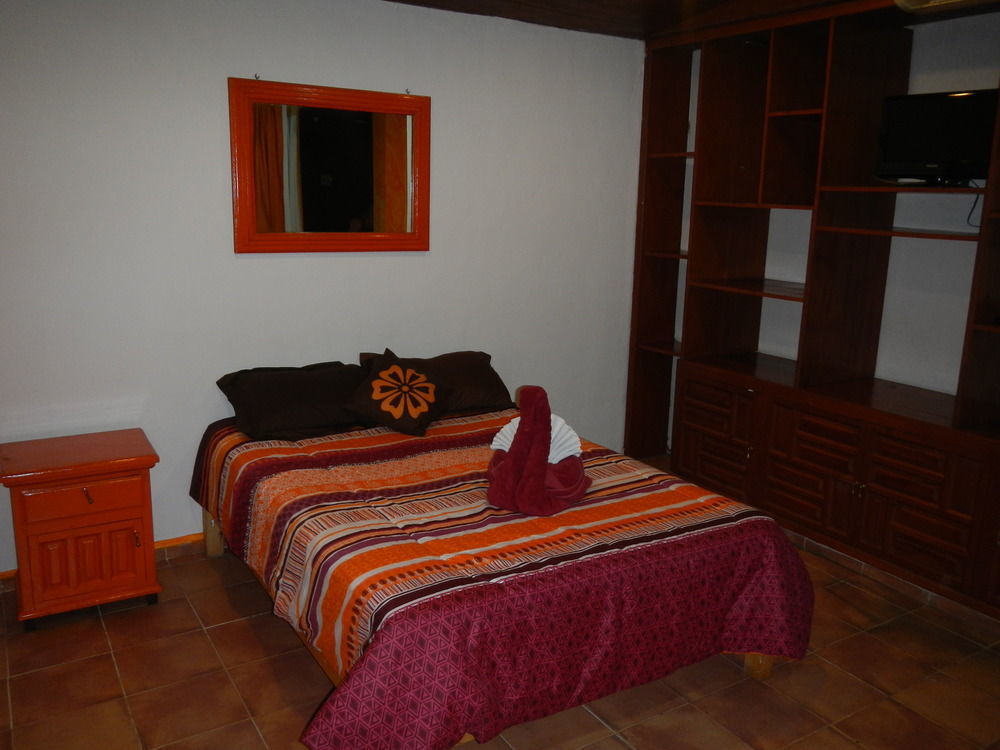 Hotel El Hormiguero Playa del Carmen Luaran gambar