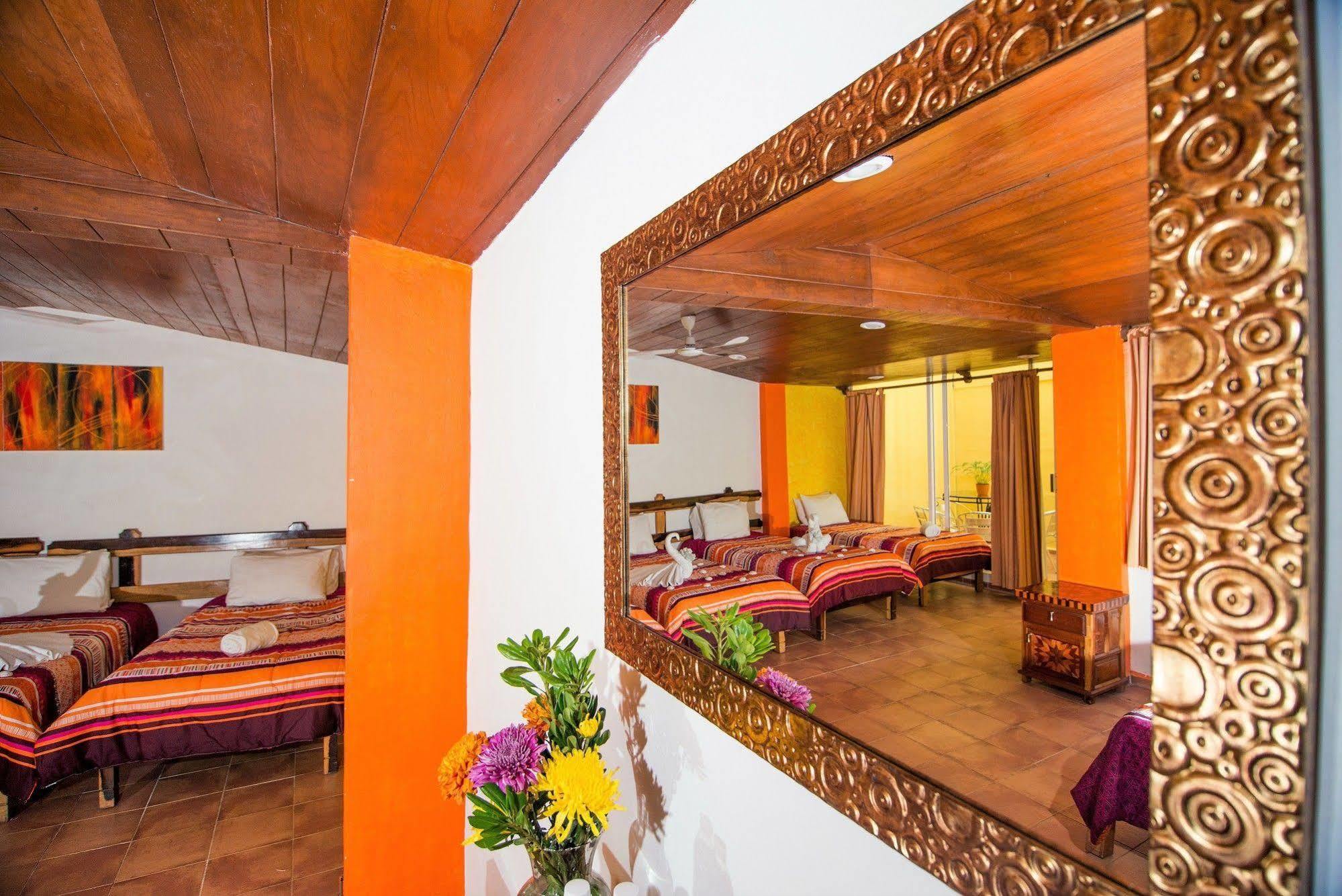 Hotel El Hormiguero Playa del Carmen Luaran gambar