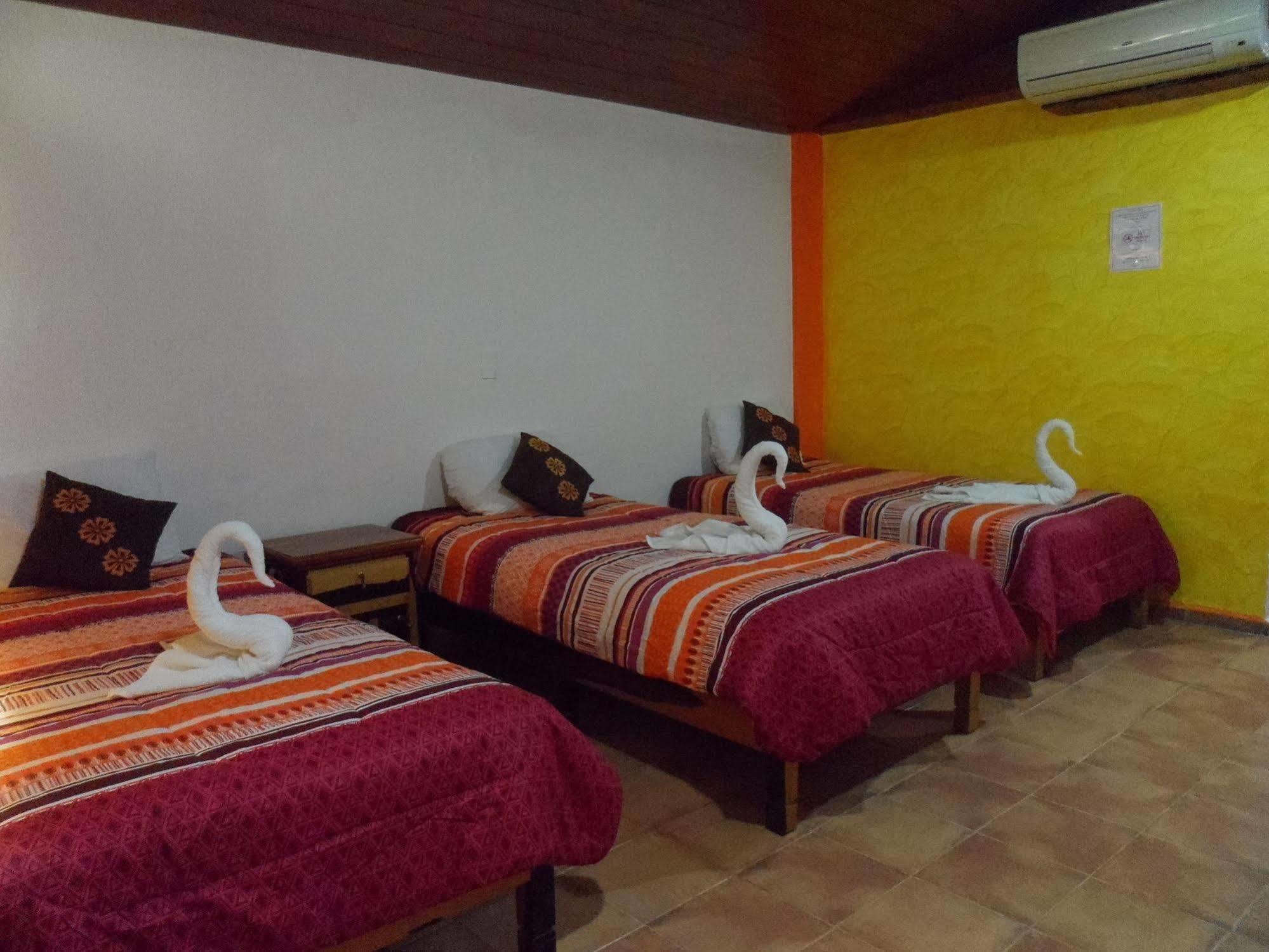 Hotel El Hormiguero Playa del Carmen Luaran gambar