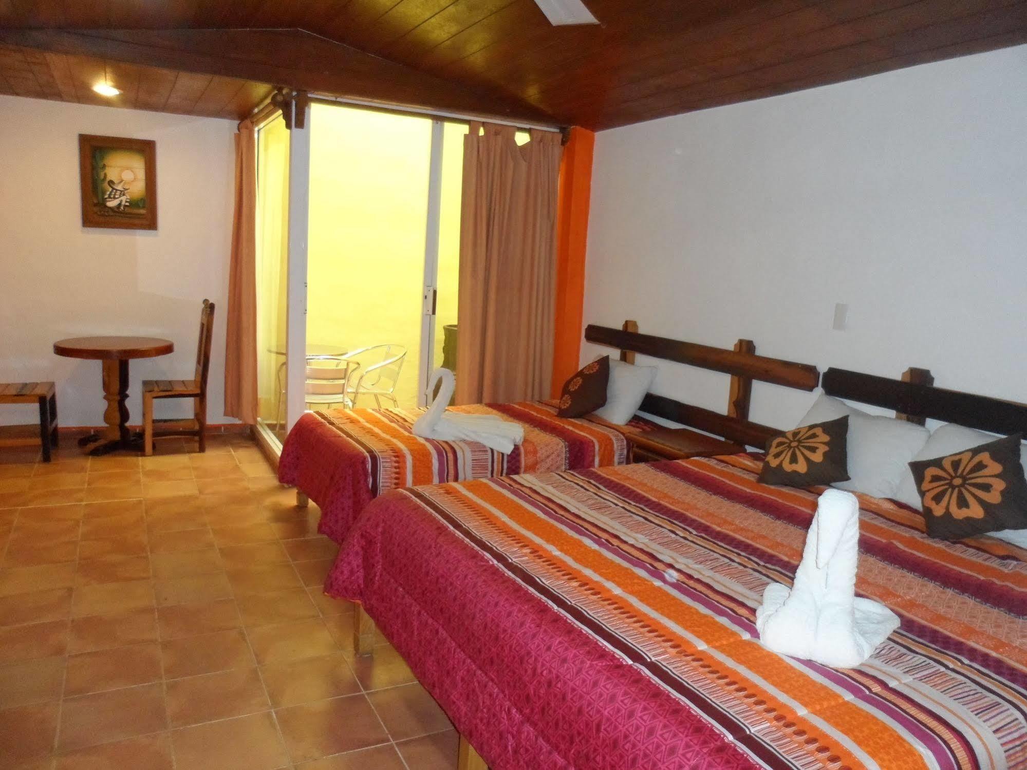 Hotel El Hormiguero Playa del Carmen Luaran gambar